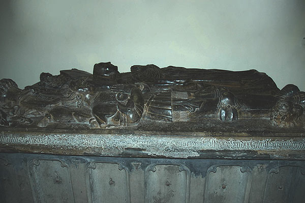 Graftombe van Jacob I de Thiennes en zijn vrouw in de kerk van Rumbeke.