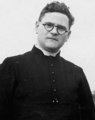 Hulppriester Roger Holvoet (1941-1949)