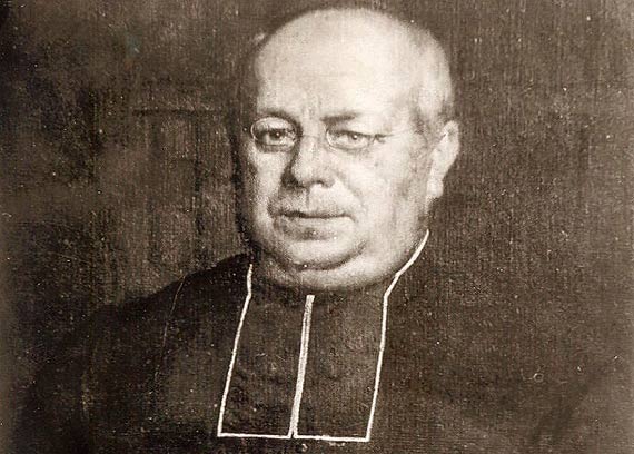 Pastoor Petrus Hooge, de ontwerper van de nieuwe regel voor de zusters, goedgekeurd door de bisschop in 1838.
